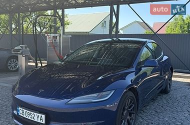 Tesla Model 3  2024