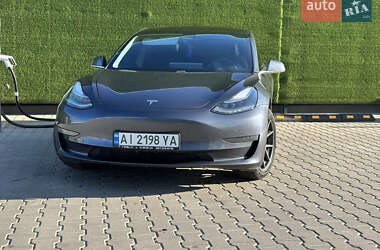 Tesla Model 3  2018