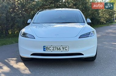 Седан Tesla Model 3 2024 в Львове