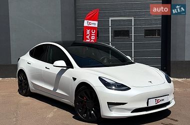 Tesla Model 3  2023