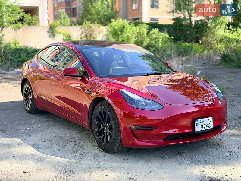 Tesla Model 3 2022
