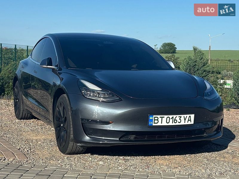 Tesla Model 3 2018