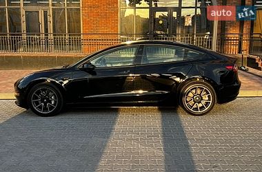 Седан Tesla Model 3 2021 в Вінниці