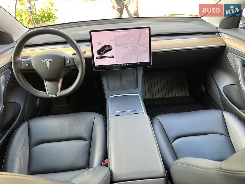 Седан Tesla Model 3 2021 в Вінниці