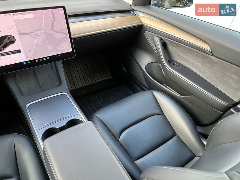 Седан Tesla Model 3 2021 в Вінниці