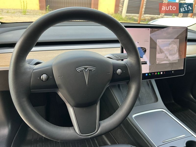 Седан Tesla Model 3 2021 в Вінниці