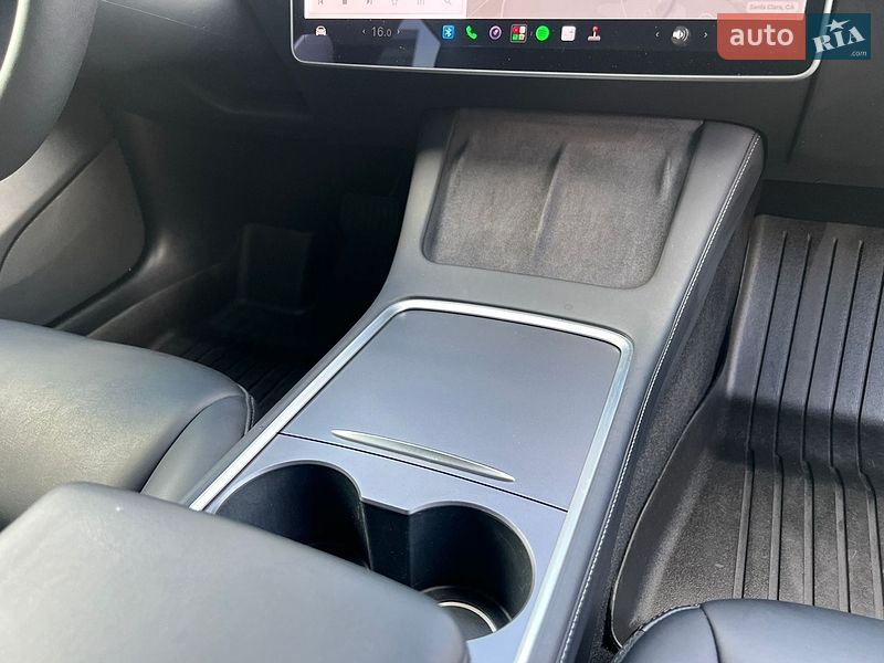 Седан Tesla Model 3 2021 в Вінниці