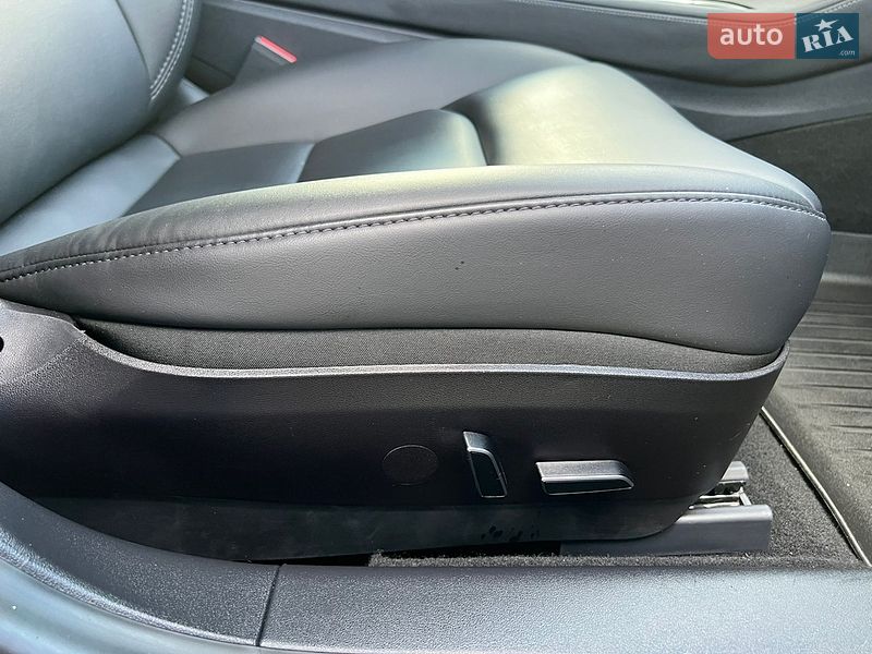 Седан Tesla Model 3 2021 в Вінниці