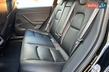 Седан Tesla Model 3 2021 в Вінниці