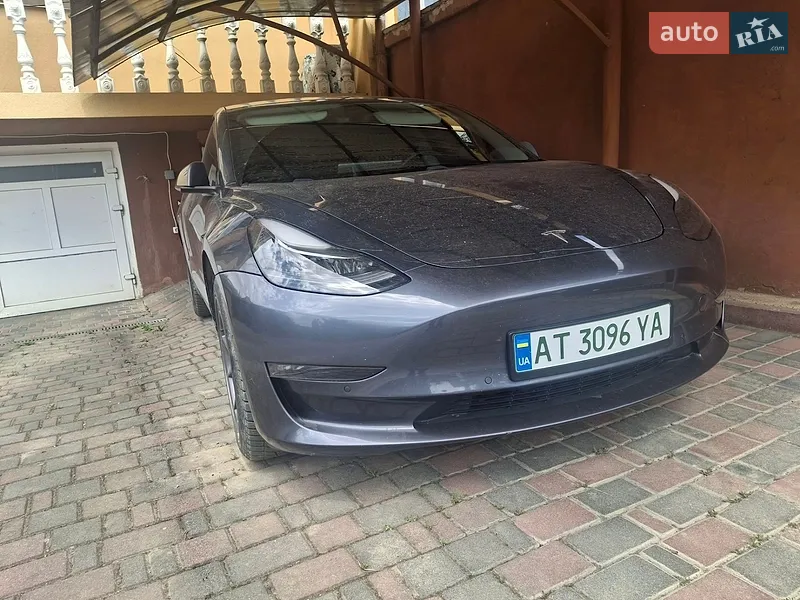 Tesla Model 3 2021