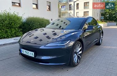 Tesla Model 3  2023