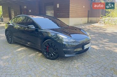 Tesla Model 3  2022