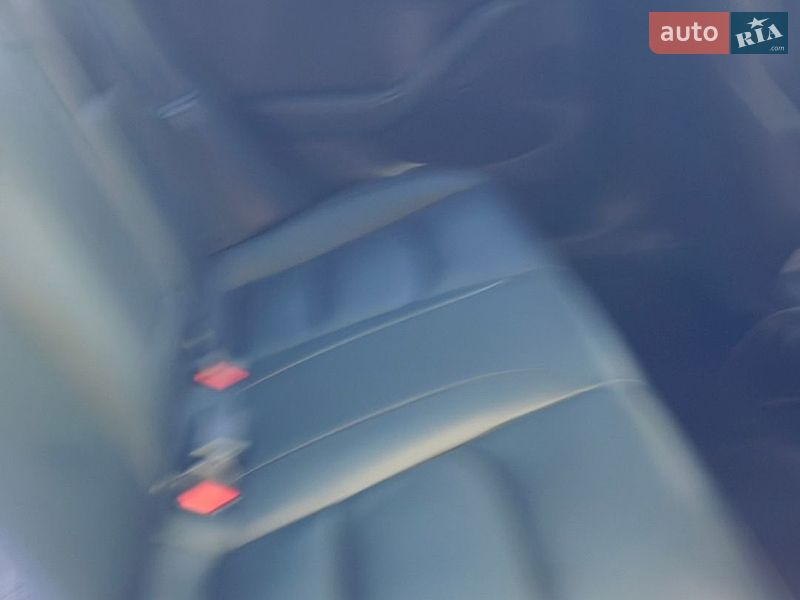Седан Tesla Model 3 2022 в Києві