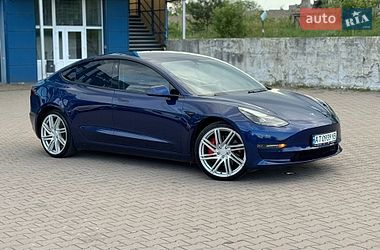 Tesla Model 3  2023