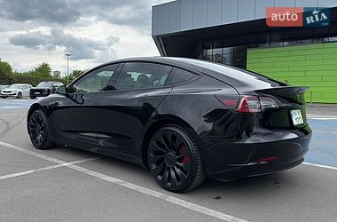 Tesla Model 3 2022