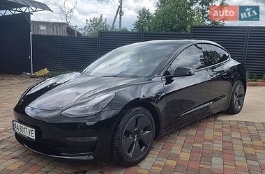 Tesla Model 3  2023