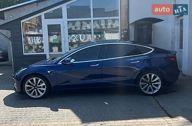Tesla Model 3 2019