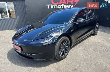 Tesla Model 3  2025
