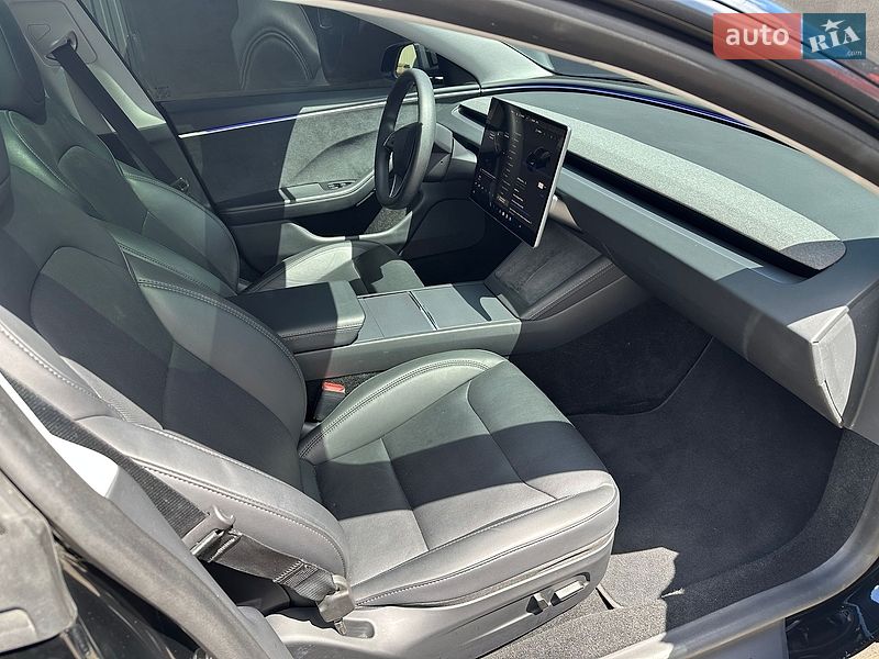 Седан Tesla Model 3 2025 в Киеве фото 9 Седан Tesla Model 3 2025 в Киеве