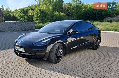 Tesla Model 3  2022