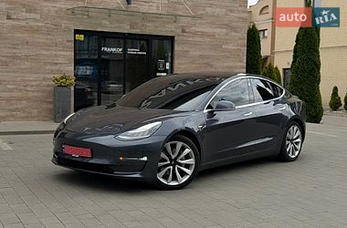 Tesla Model 3  2019