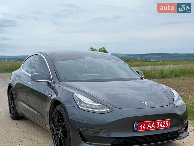 Tesla Model 3 2019 Tesla Model 3 2019