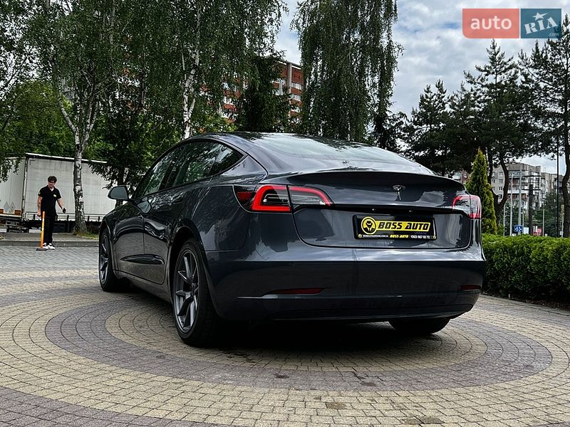 Седан Tesla Model 3 2023 в Львове фото 5 Седан Tesla Model 3 2023 в Львове