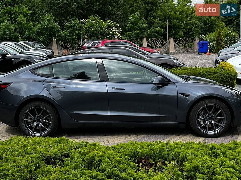 Седан Tesla Model 3 2023 в Львове фото 8 Седан Tesla Model 3 2023 в Львове