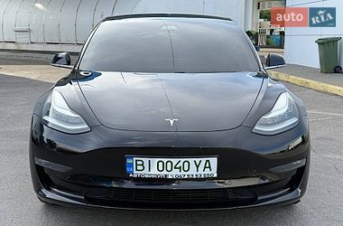 Седан Tesla Model 3 2018 в Кременчуге