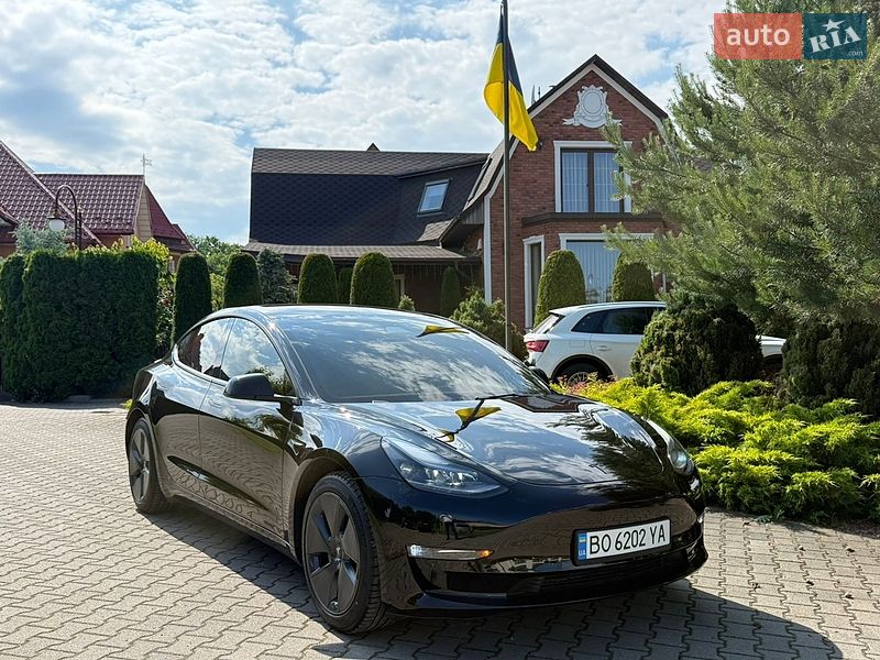 Tesla Model 3 2021