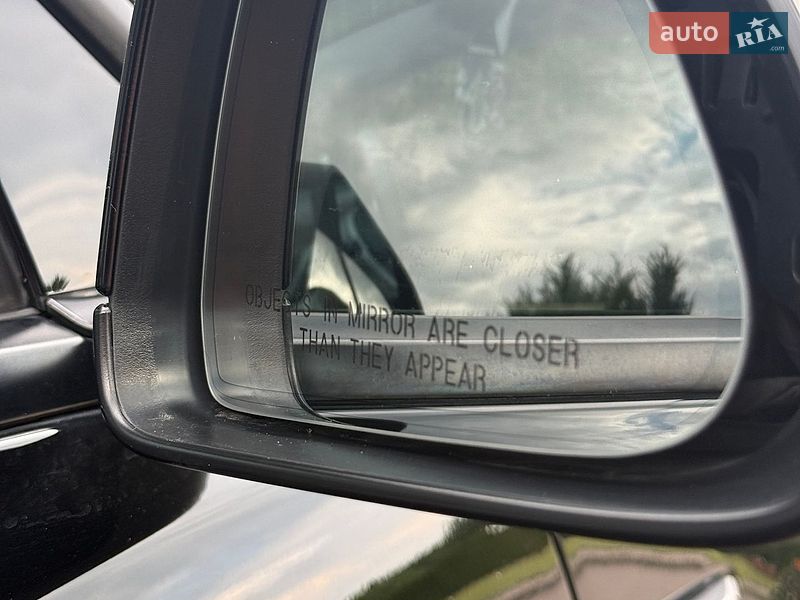 Седан Tesla Model 3 2021 в Стрию