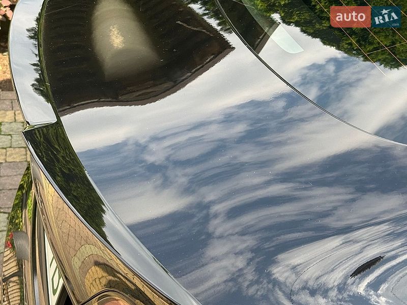 Седан Tesla Model 3 2021 в Стрию