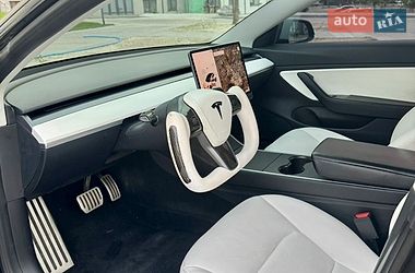 Седан Tesla Model 3 2018 в Рівному