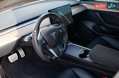 Седан Tesla Model 3 2021 в Києві