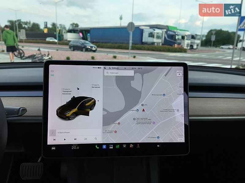 Седан Tesla Model 3 2020 в Львові