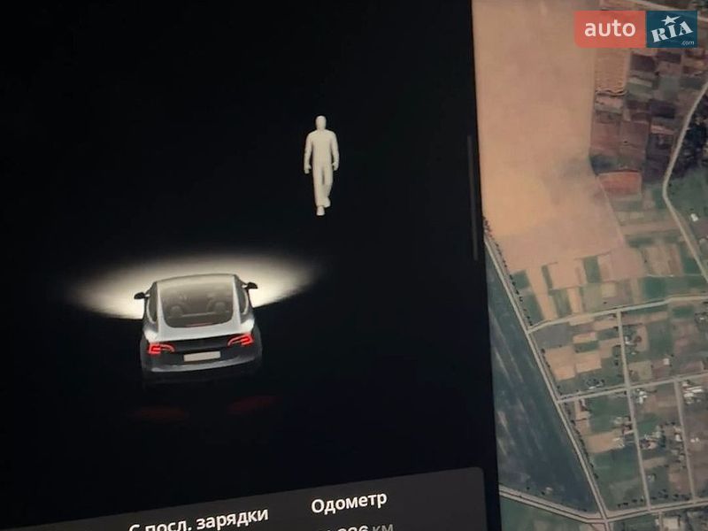 Седан Tesla Model 3 2022 в Золочеві