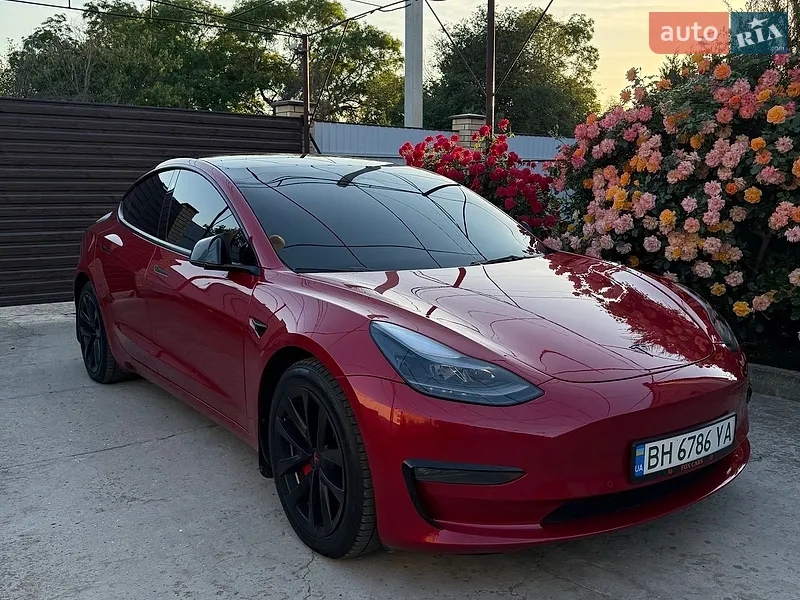 Tesla Model 3 2022