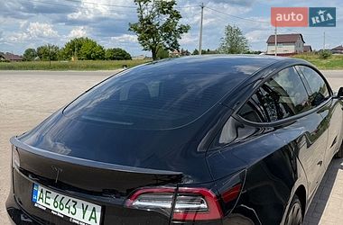 Седан Tesla Model 3 2021 в Дніпрі