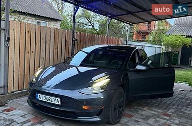 Tesla Model 3  2023
