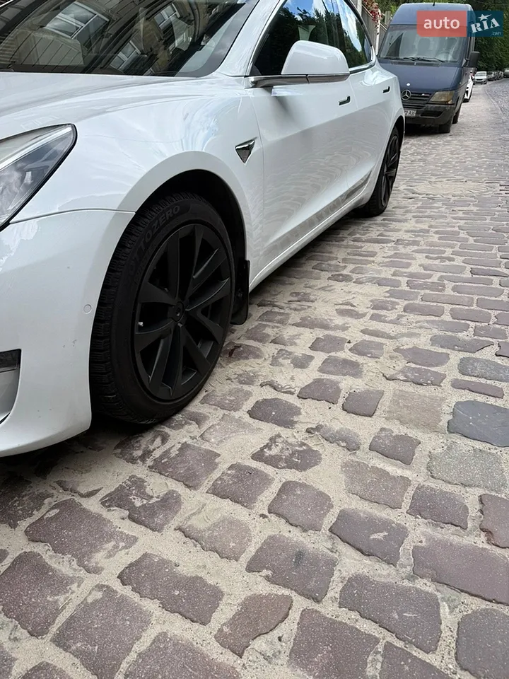 2018 Tesla Model 3 - мініатюра 3