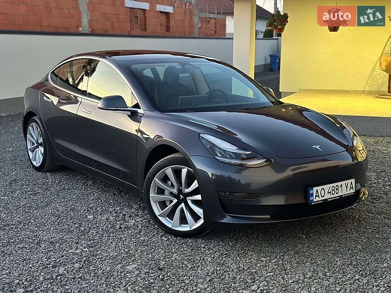 Tesla Model 3 2019 Tesla Model 3 2019