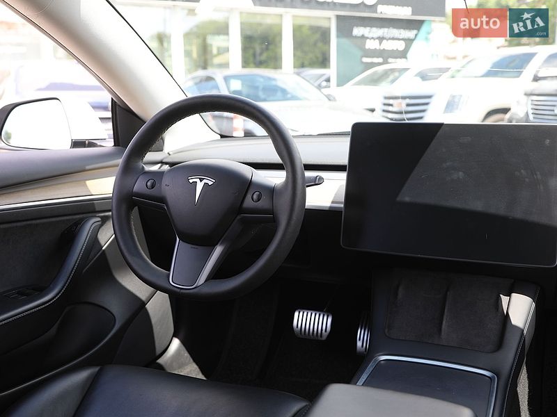 Седан Tesla Model 3 2021 в Харькове