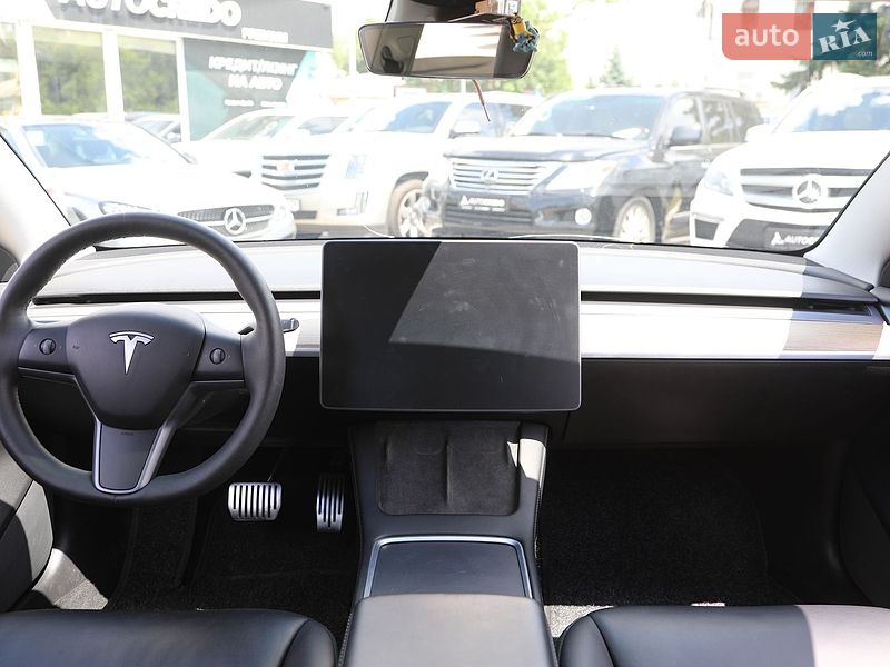 Седан Tesla Model 3 2021 в Харькове
