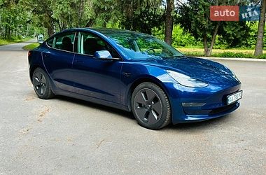 Tesla Model 3  2020