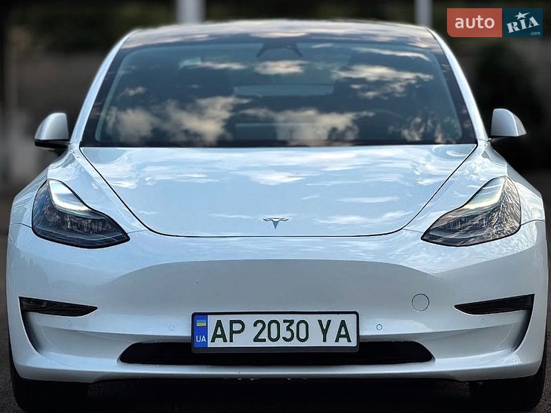 Седан Tesla Model 3 2021 в Запоріжжі