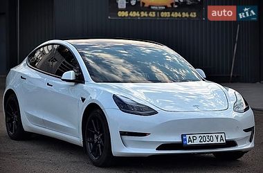 Седан Tesla Model 3 2021 в Запоріжжі