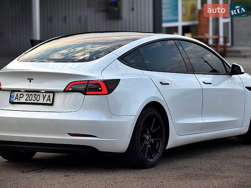 Седан Tesla Model 3 2021 в Запоріжжі