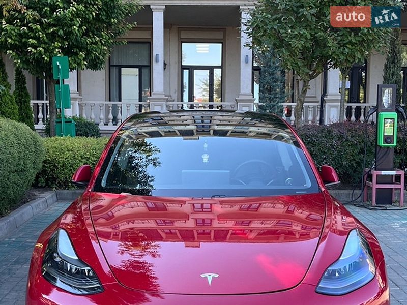 Tesla Model 3 2020