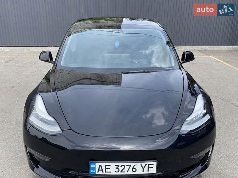 Tesla Model 3 2022