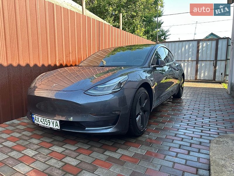 Седан Tesla Model 3 2020 в Харкові